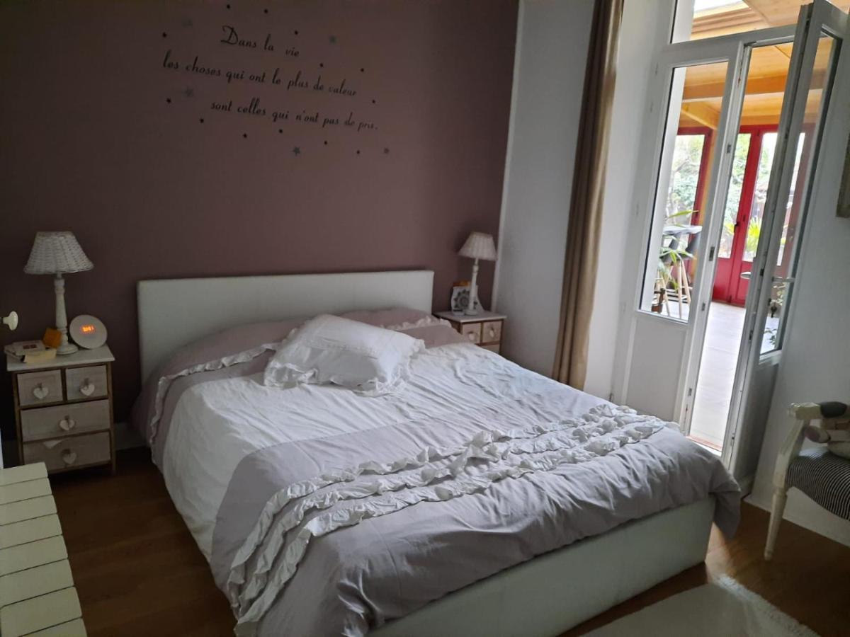 Bed and Breakfast A Ribeira Châteauroux Exterior foto
